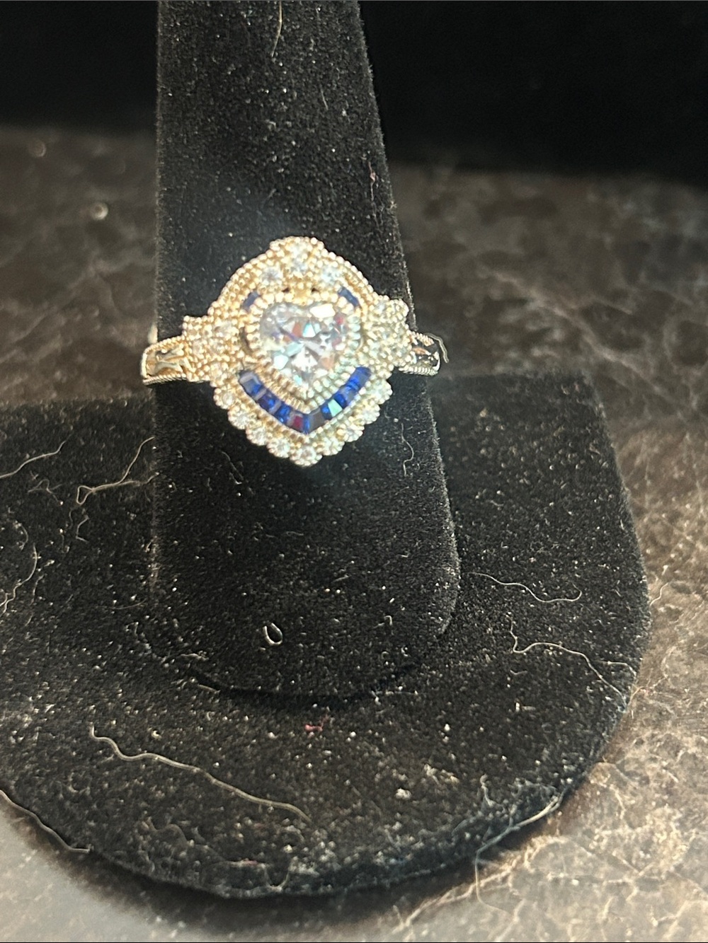 Heart Halo Blue Crystal Women's Ring - size 10